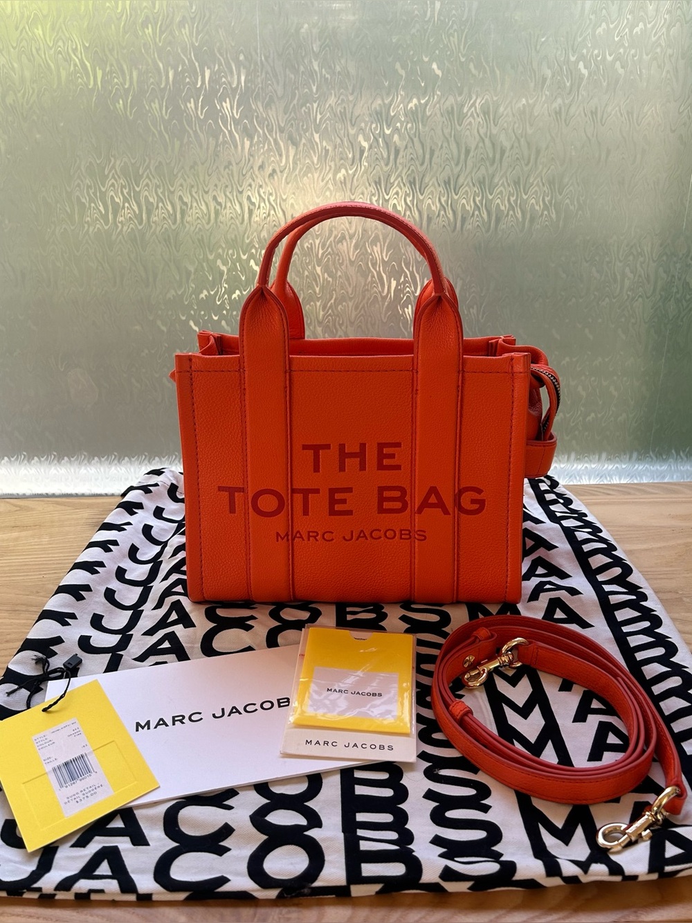 Authentic Marc Jacobs The Small Tote Leather In Dragon Fire Orange EUC